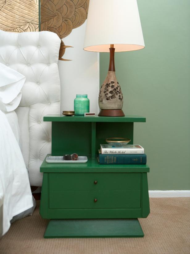 green bedside table lamps