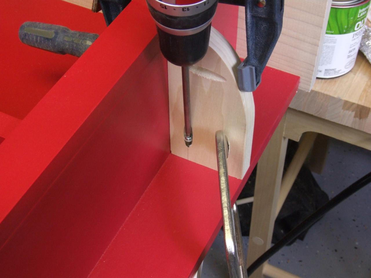 How to Build a Bathroom Medicine howtos DIY