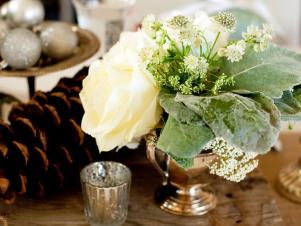 CI-She-n-He-Photography_Holiday-Wedding-Floral-Centerpiece-1_s3x4