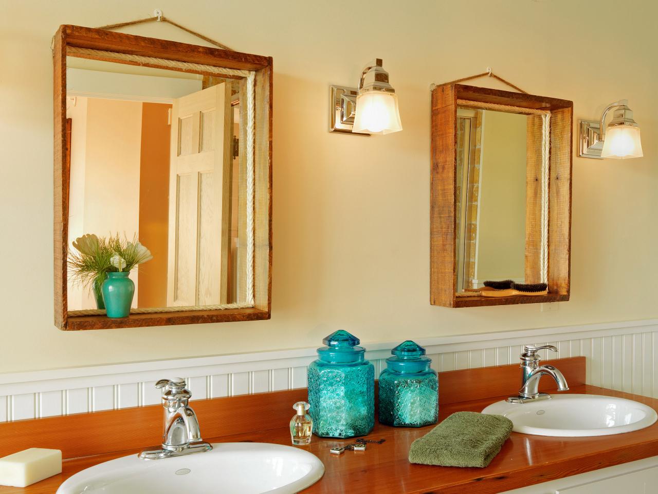 DIY Mirror frames Bathroom Mirrors