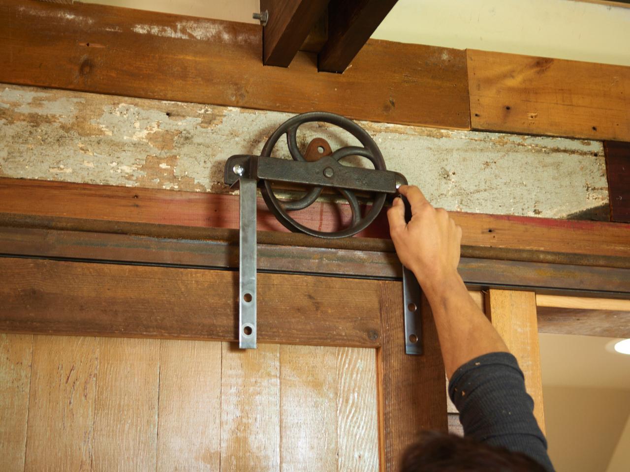 How To Build A Sliding Barn Door Diy Barn Door How Tos Diy