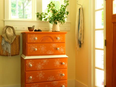 How to Paint a Retro Floral Design on a Dresser