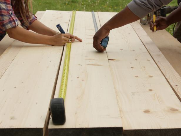 To Build A Reclaimed Wood Dining Table, How To Make A Table Top Flat