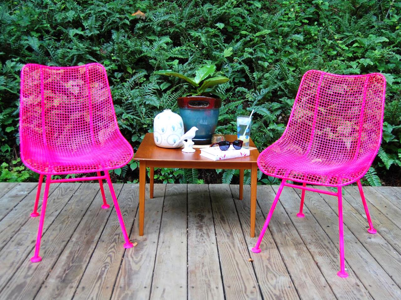 How To Paint Metal Chairs Tos Diy, Can You Spray Paint Outdoor Metal Chairs