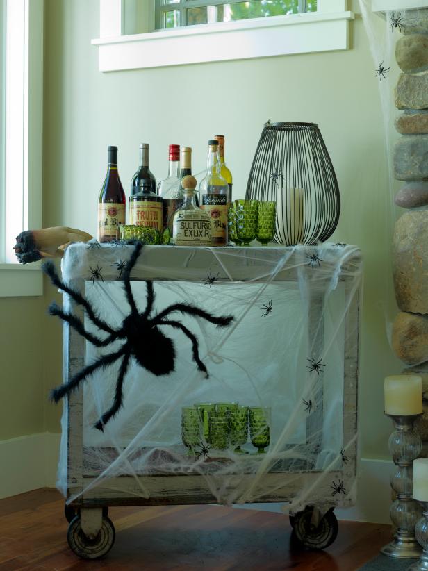 how-to-create-a-spooky-halloween-bar-diy