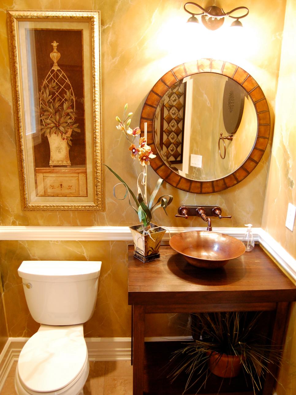 25 Tips For Decorating A Small Bathroom Bath Crashers Diy