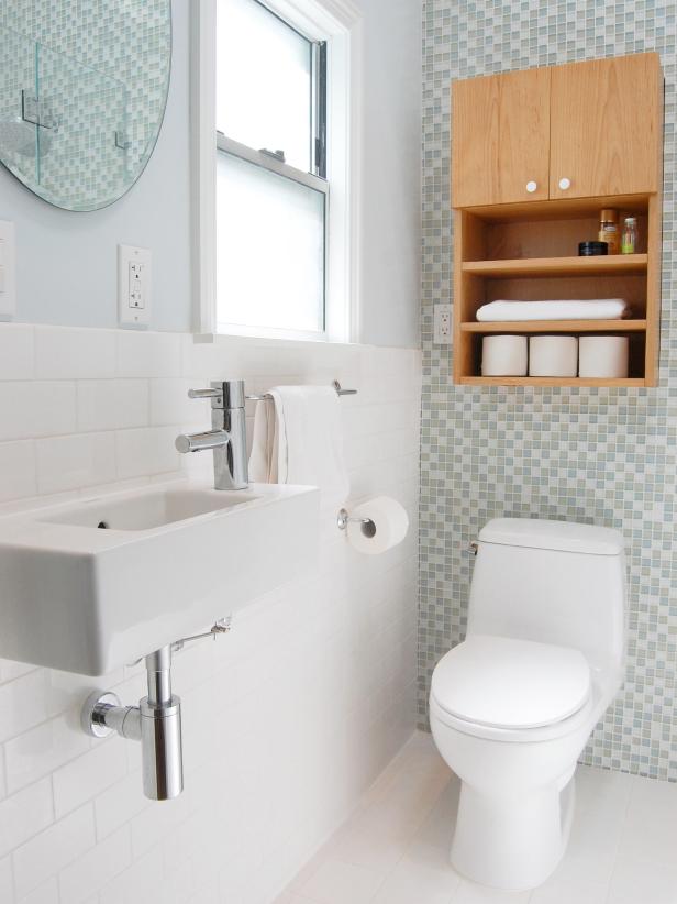 Bathroom Design Ideas Small Space - 50 Small Bathroom Shower Ideas Increase Space Design Ideas Industville : The bathroom is hidden off the kitchen, with a white sink, an oval shaped mirror with toilet.