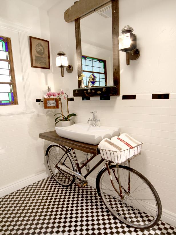 Unique Bathroom Vanities Ideas - 20 Gorgeous Black Vanity Ideas For A Stylishly Unique Bathroom / 24 chic bathrooms with floating vanities.