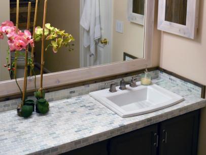Add A Wood Frame Around Plain Mirror, How To Install Trim Around Bathroom Mirror