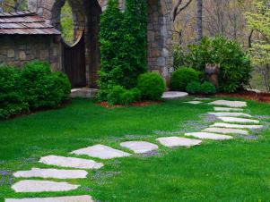 CI-Alex-Smith_Garden-Design_stone-pathway-stone-arbor-wall_s3x4