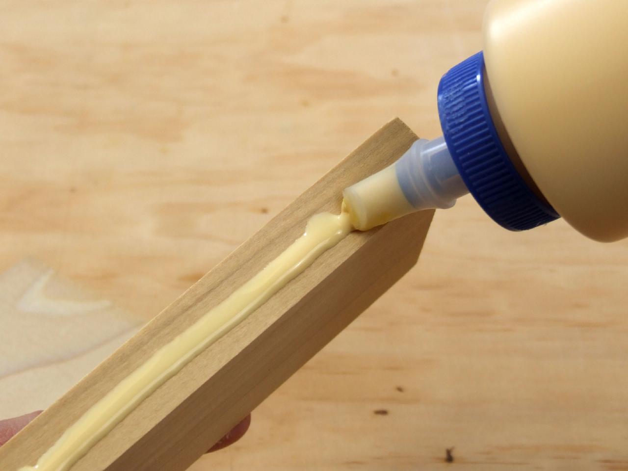 glue to stick wood