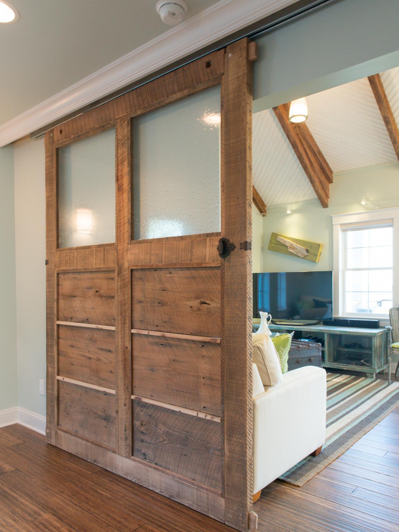 How To Build A Reclaimed Wood Sliding Door How Tos Diy