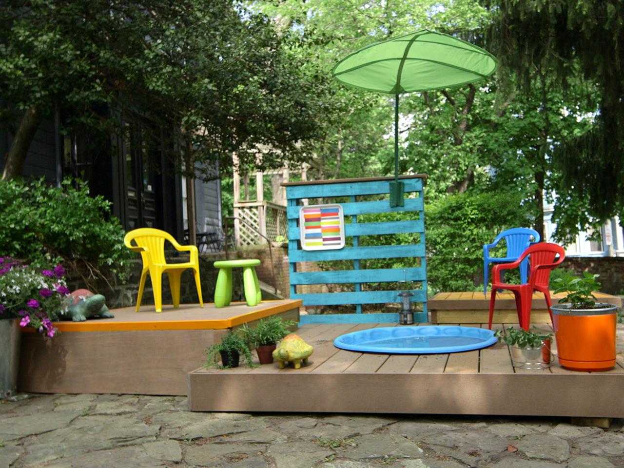 Build A Multilevel Deck For A Kiddie Pool How Tos Diy