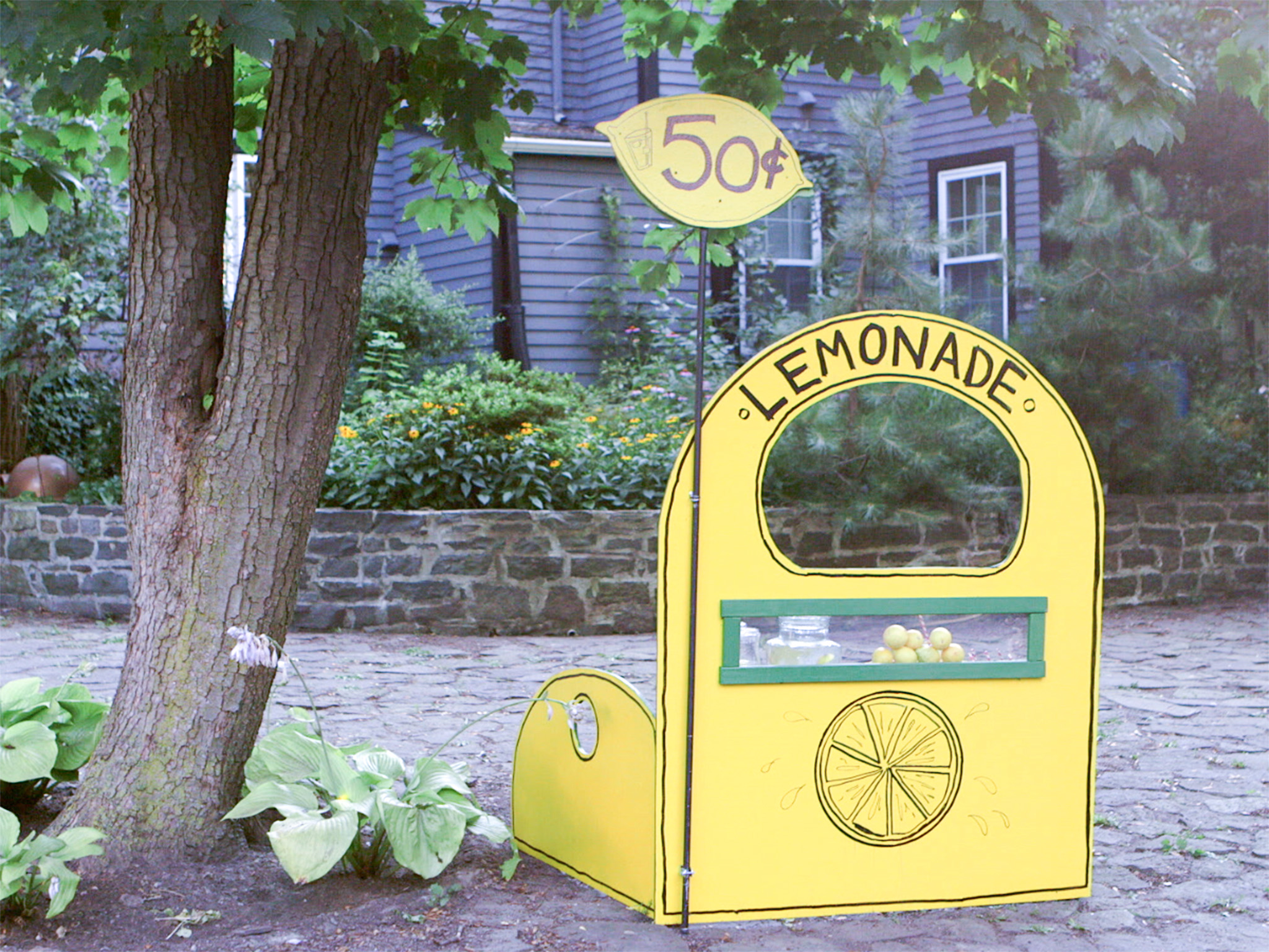 ideas for a lemonade stand for kids