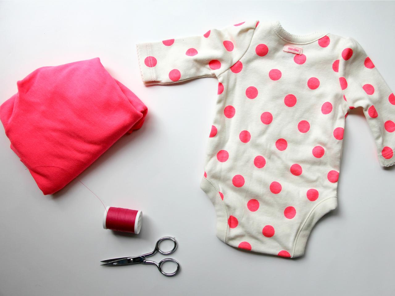 How to embellish a onesie with ruffles | how-tos | DIY