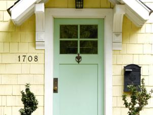 CI-Brittany-Bailey_Mint-green-front-door_v