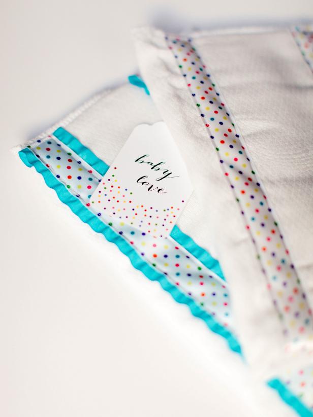 How To Make An Easy Sew Ribbon Burp Cloth How Tos Diy