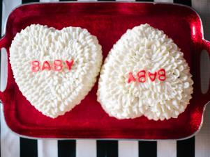 CI-Michelle-Kim_heart-baby-shower-for-multiples-twin-cakes7_h