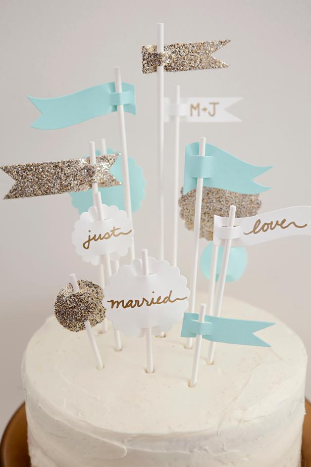 20 Ideas For Cute And Edible Wedding Cake Toppers Gac