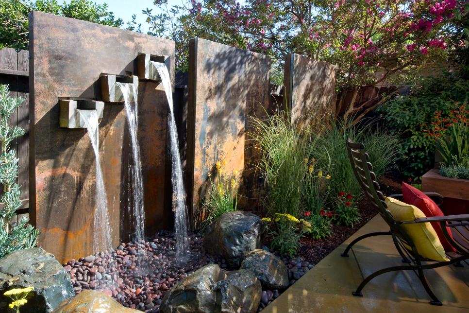 Yard Crashers: WaterFeature Wonderland  Yard Crashers  DIY