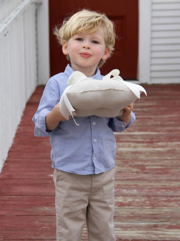 How To Sew A Ring Bearer Pillow For Wedding On Diynetwork Ci Jess Abbott Wedding Ring Bearer Pillow With Cute