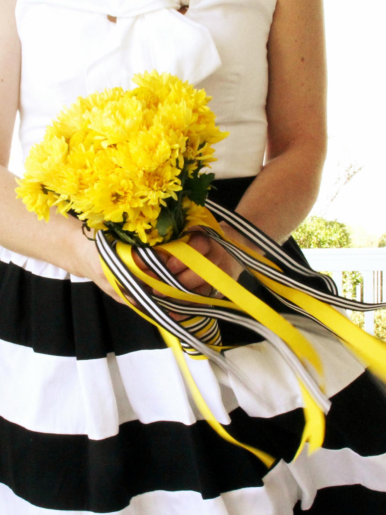 bridesmaid bouquet with ribbon