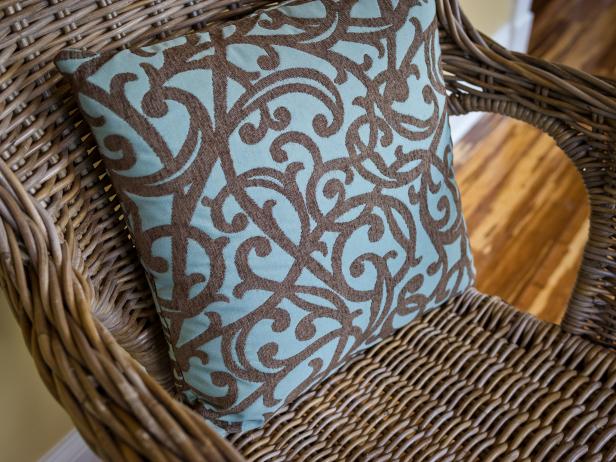 How To Clean And Paint A Wicker Chair How Tos Diy