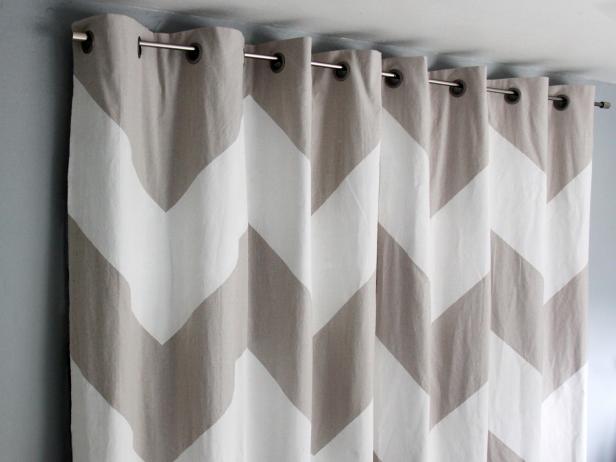 How To Paint Chevron Curtains Tos, How To Make Curtains With Grommets