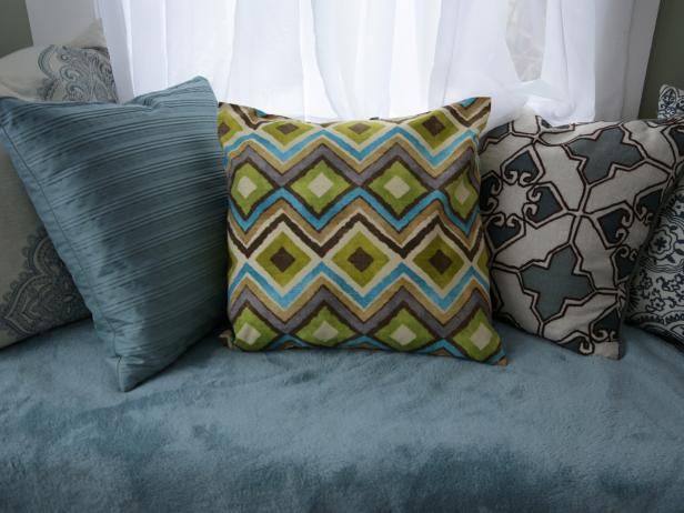 How to Make Throw Pillows Without Sewing | DIY