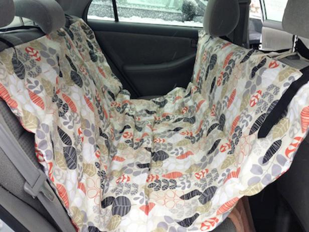 Learn How To Make A Diy Pet Car Hammock Tos - Diy Car Seat Covers For Dogs