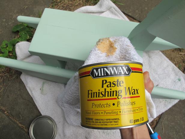what kind of wax to use with chalk paint