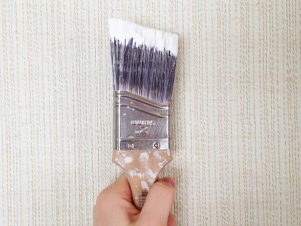 Learn How And When To Paint Over Wallpaper - How To Paint Texture Wallpaper