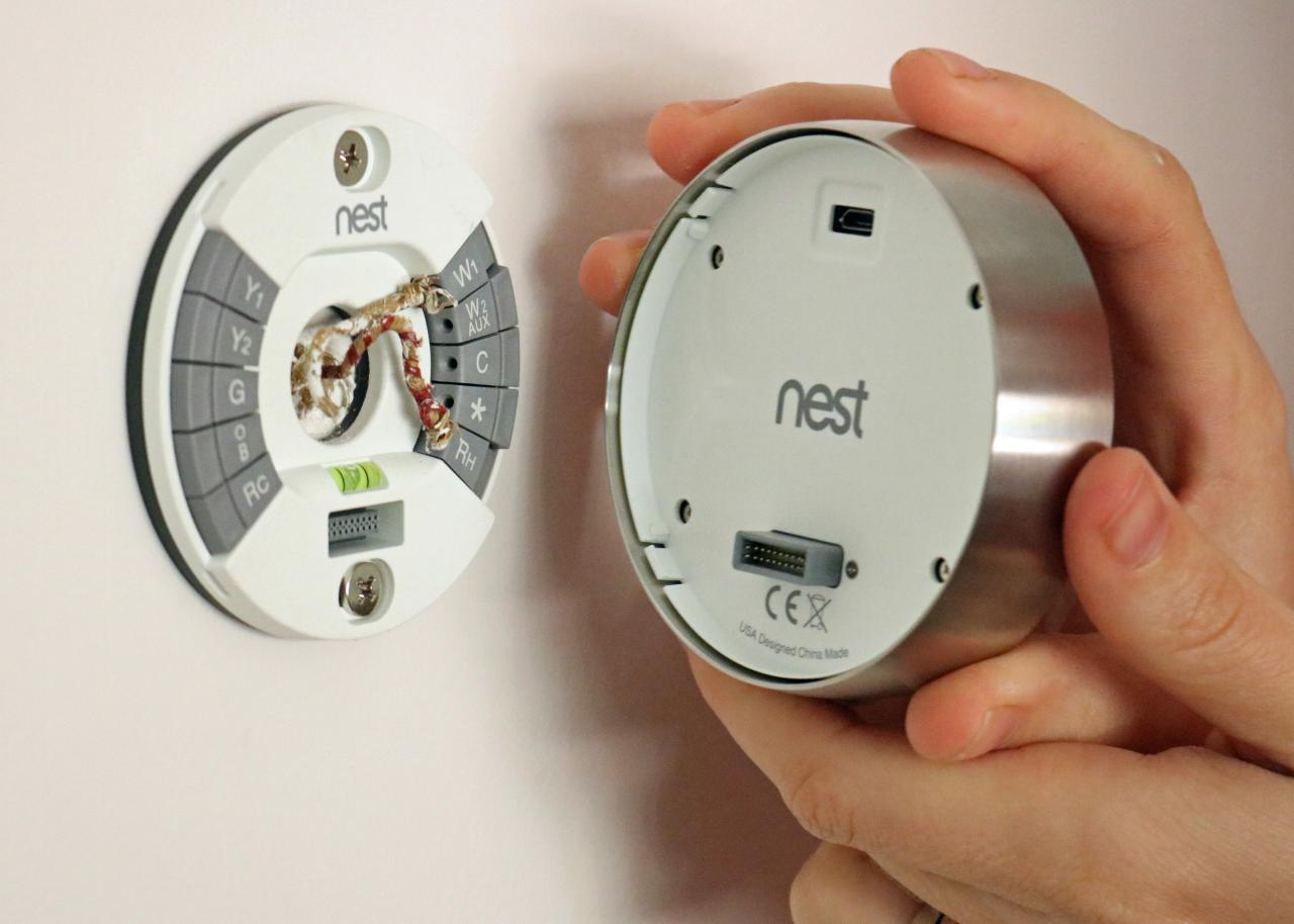 How to Replace a Thermostat  how-tos  DIY