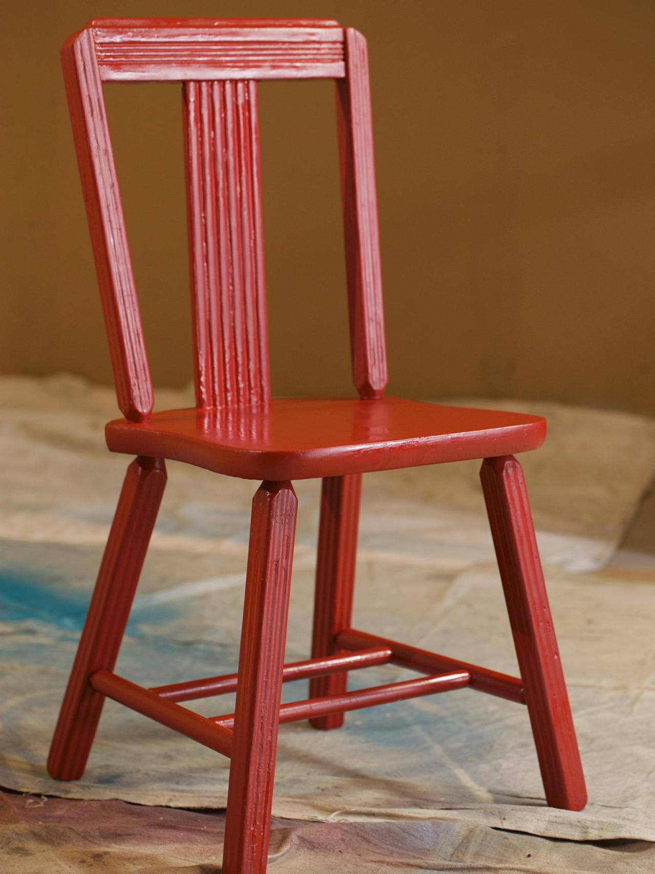 How to Strip and Repaint a Wood Chair howtos DIY