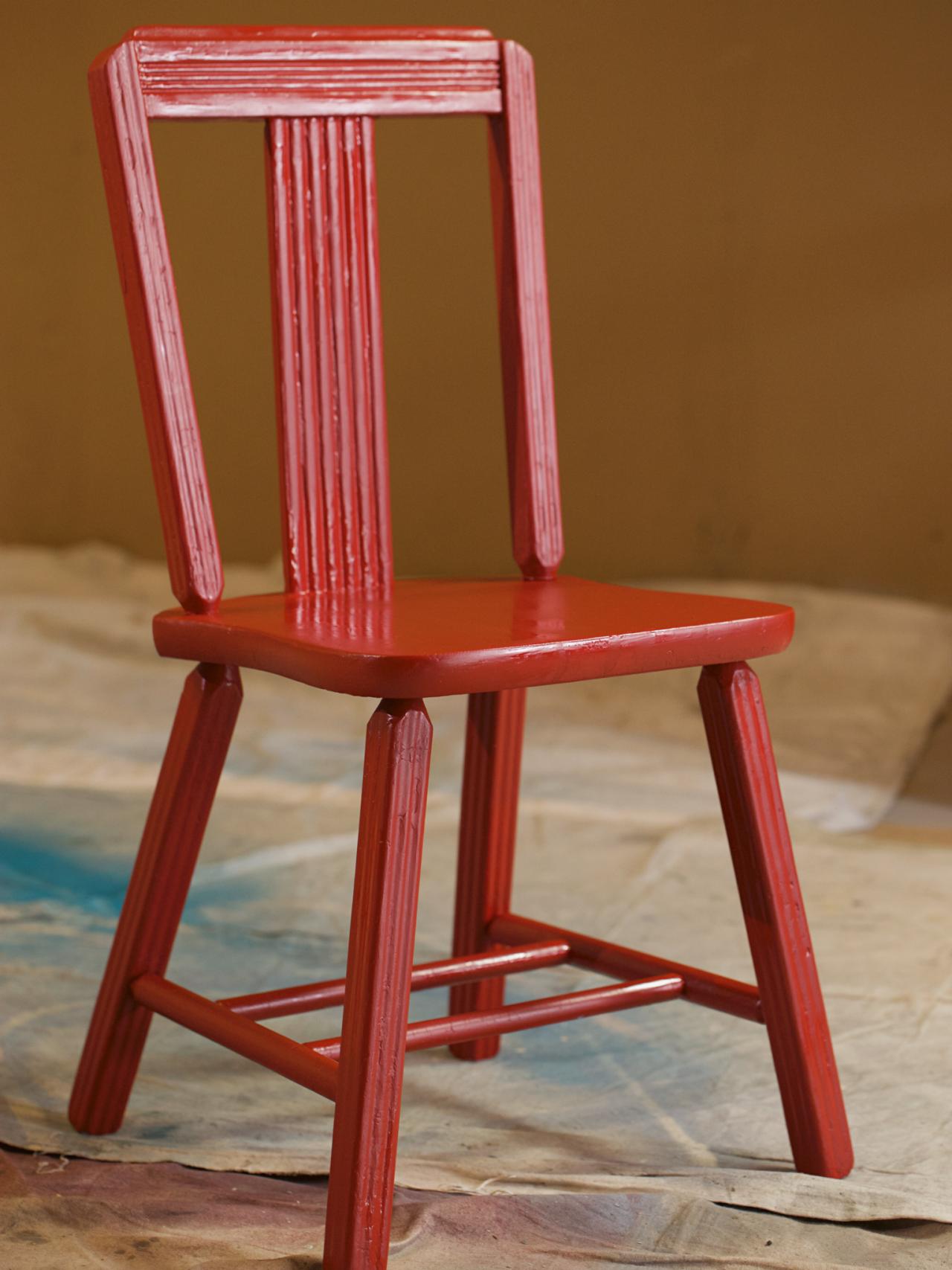 How To Strip And Repaint A Wood Chair How Tos Diy