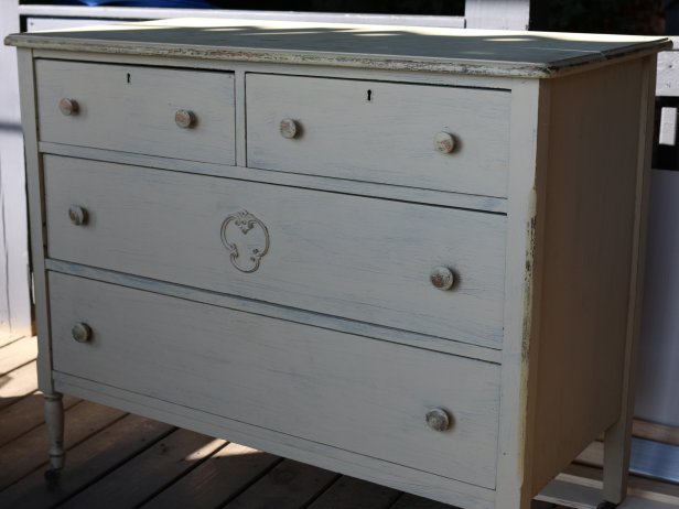 Since paint and hardware are the major elements for this project, itâ  s important to choose a dresser that will easily take paint and that can be drilled for hardware attachment. Solid wood dressers with flat drawer fronts work best.