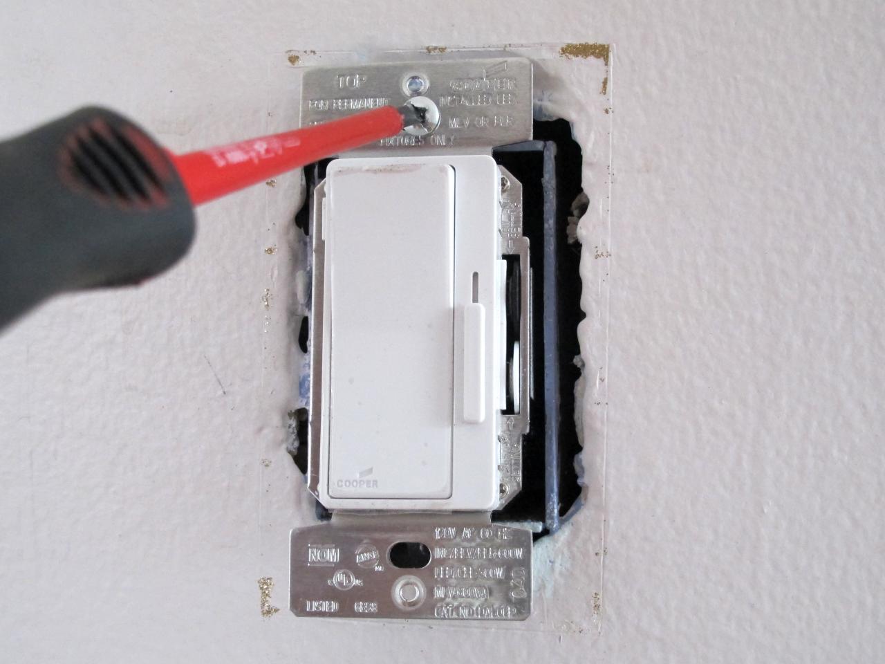 replacing a light switch with a dimmer