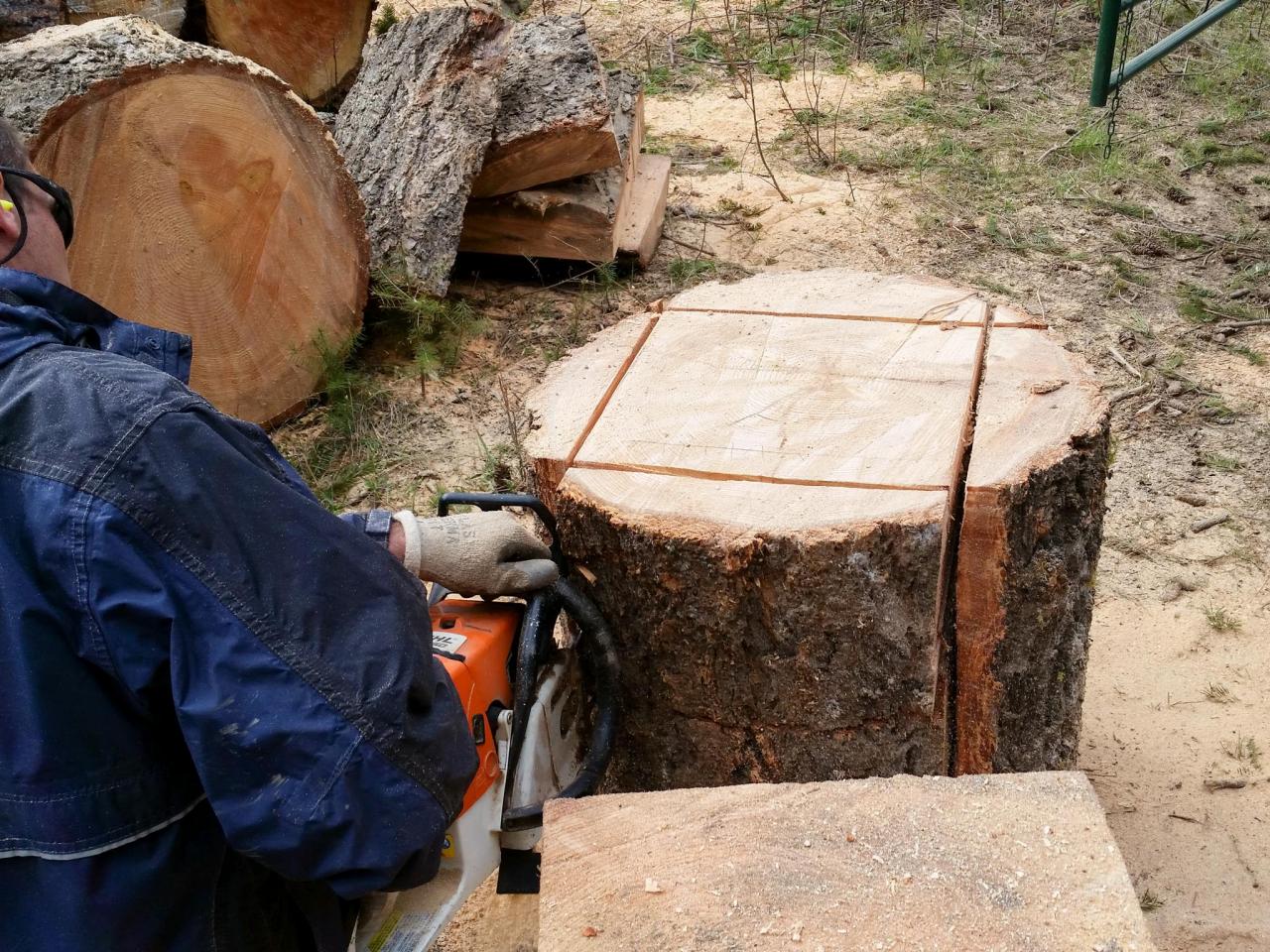 How To Turn A Tree Into A Wooden Stool How Tos Diy