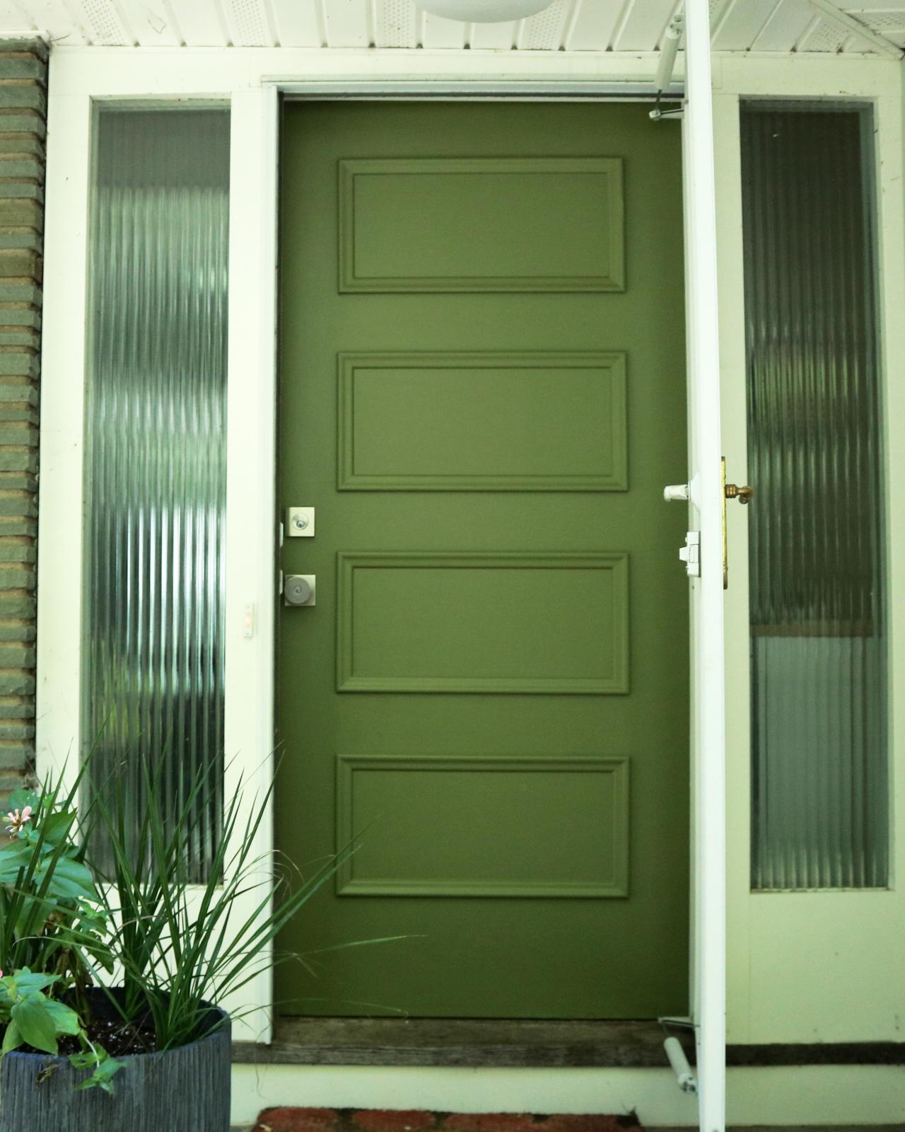 Learn How To Paint Your Front Door How Tos DIY