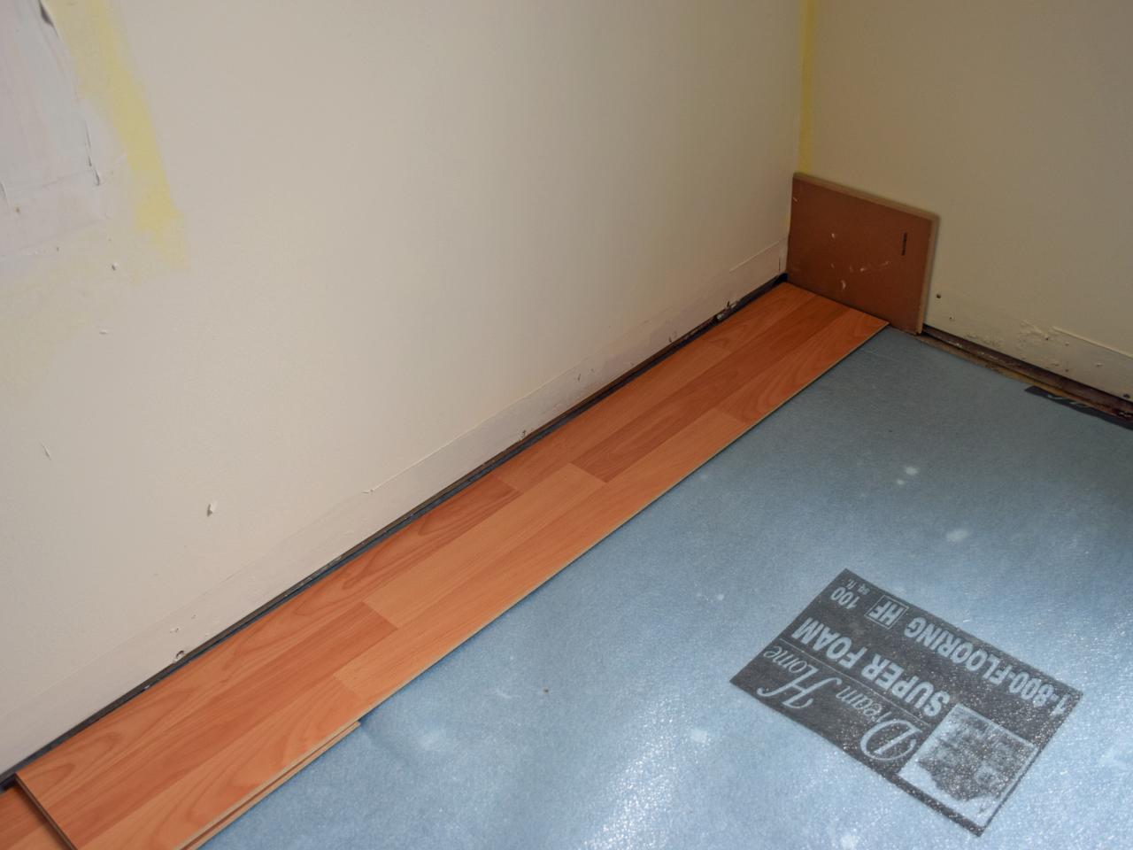 How to Install a Laminate Floor | how-tos | DIY