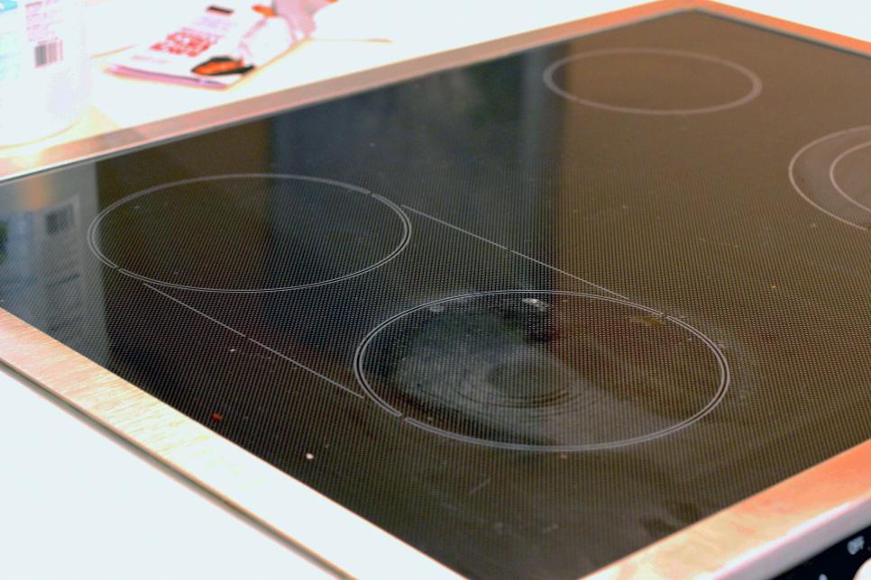 clean glass stove top