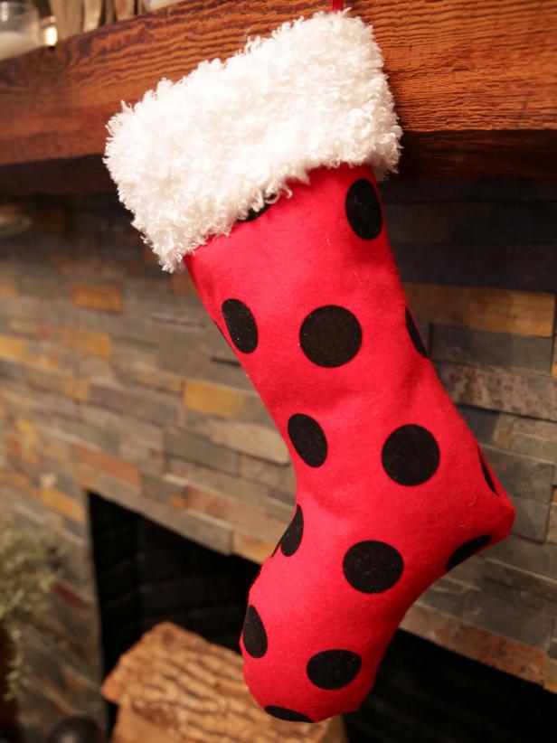 How to Make a Classic Christmas Stocking With (Faux) Fur