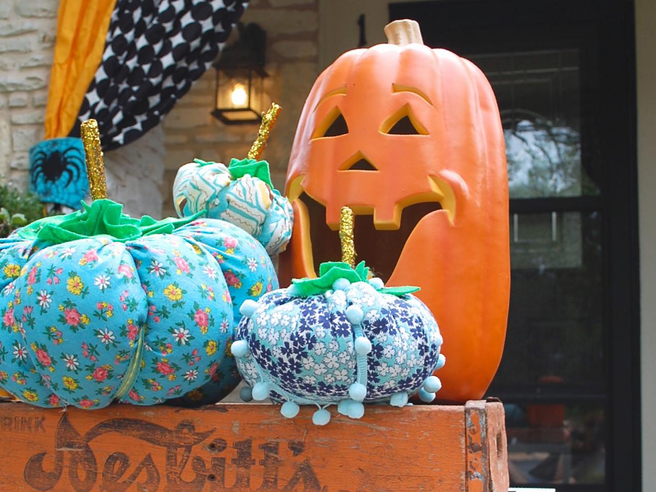 10 Ways to Decorate a Teal Pumpkin | DIY Home Decor and Decorating ...