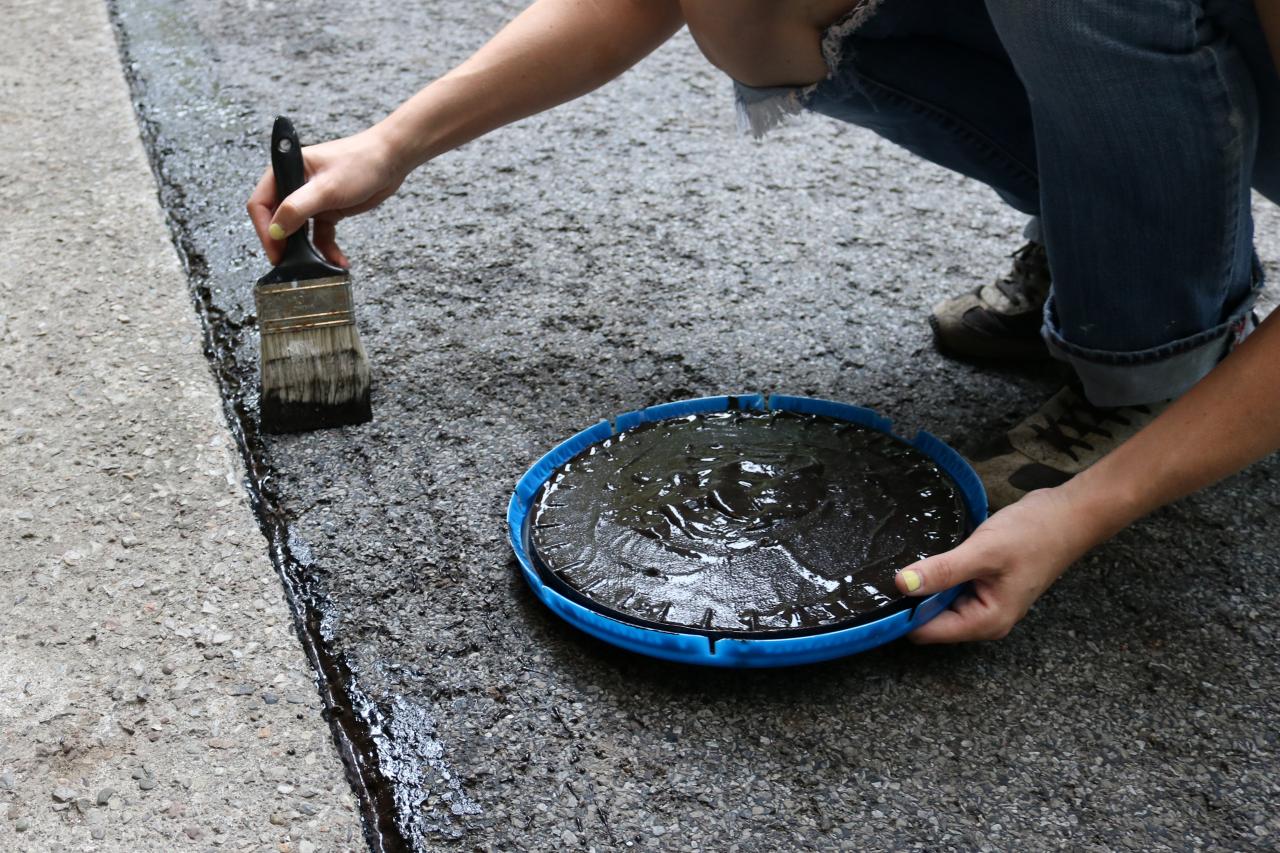 How to Fix Cracks in a Driveway and Apply a Coat of Sealant | how-tos | DIY
