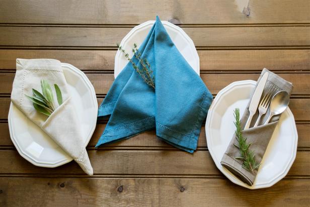 Natural Linen Napkins, Cloth Dinner Napkins for Christmas Table