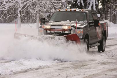 How to Hire the Best Snow Removal Service After Searching 'Snow