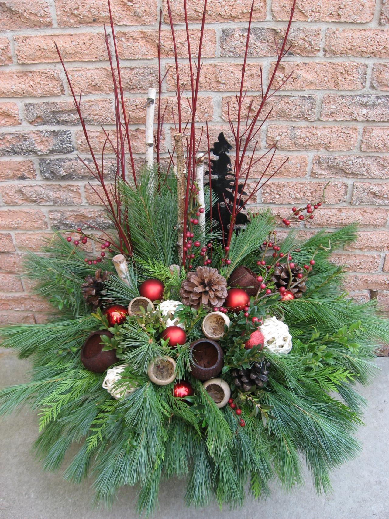 xmas flower baskets