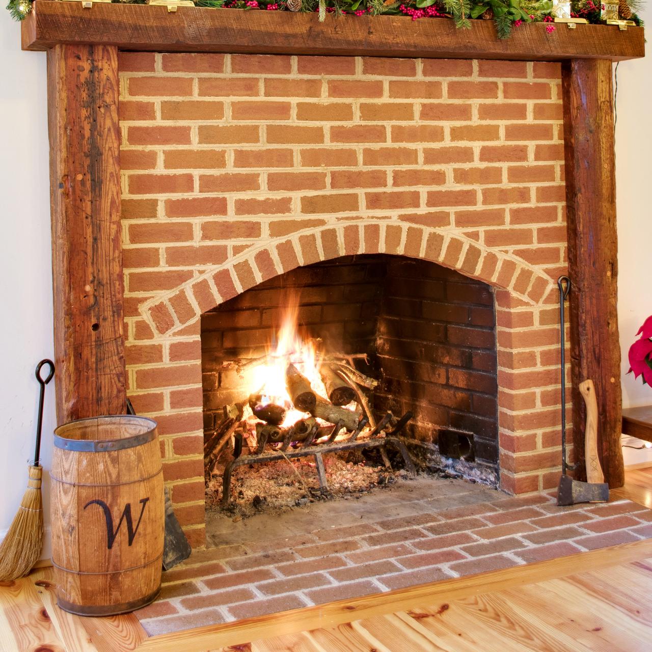 How To Build A Fireplace Mantel With Reclaimed Timbers How Tos Diy