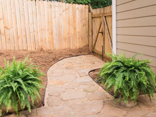 How To Lay A Flagstone Pathway, How To Put In A Flagstone Patio On Lawn