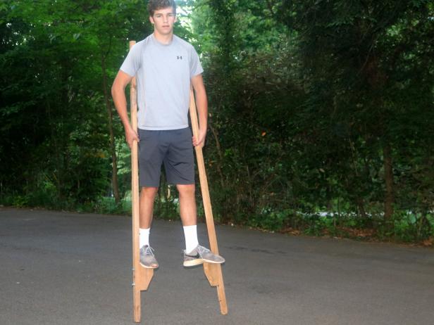 How to Make a Pair of Stilts DIY